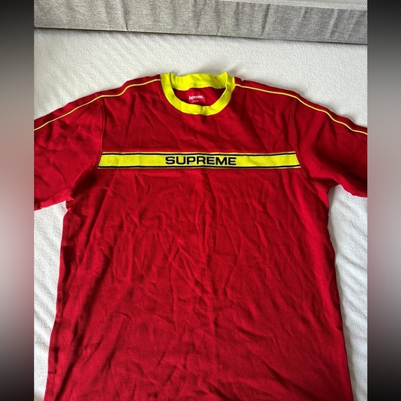 Supreme Other - Brand new Supreme Banner Tee size L
19-20 release possibly.